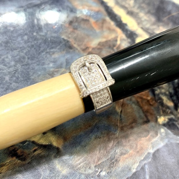 925 cubic zirconia belt ring BNWOT size 4.5 - Picture 3 of 6